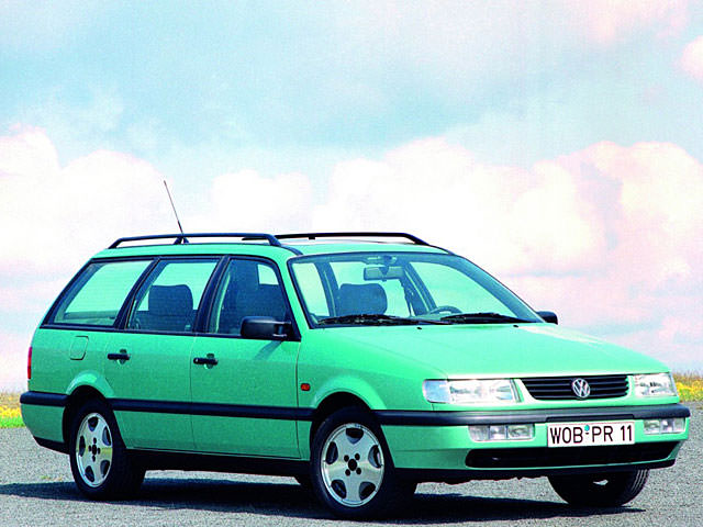 Автомобиль Фольксваген Пассат Б4 в зеленом цвете