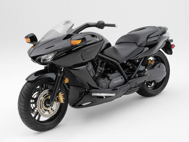 На фото изображен мотоцикл с АКПП – «Honda DN-01»